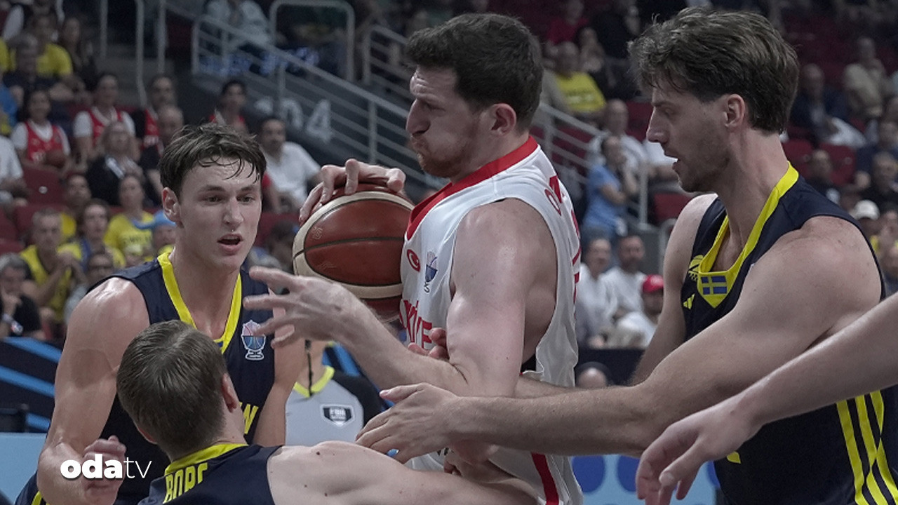 12 Dev Adam İsveç’i devirdi… Final yolunda namağlup