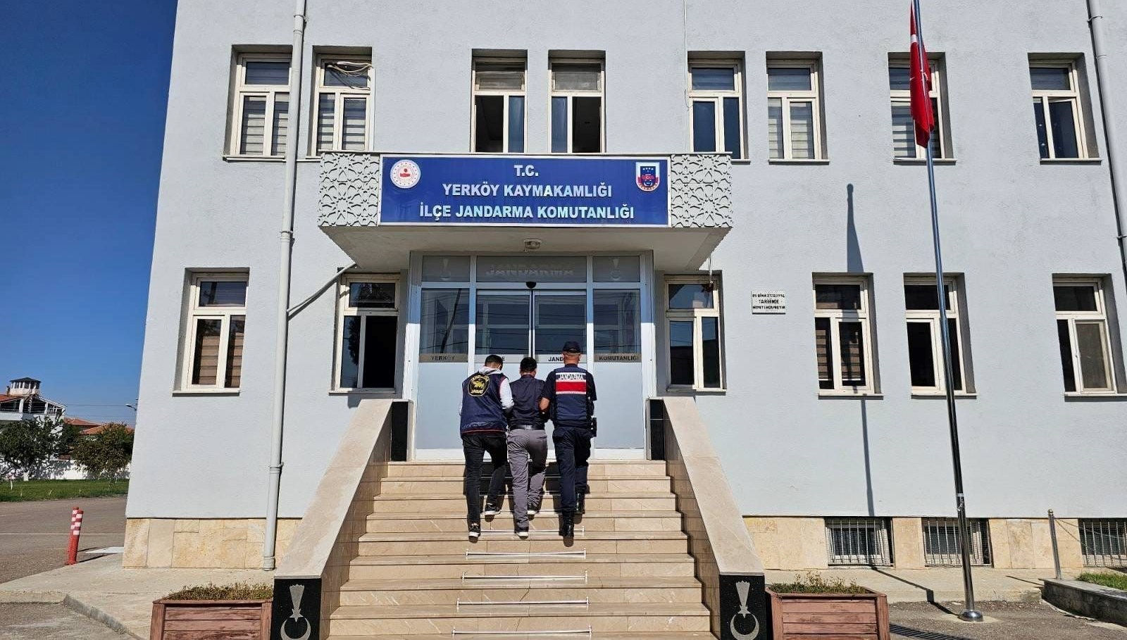 6 yıl kesinleşmiş cezası bulunan firari yakalandı