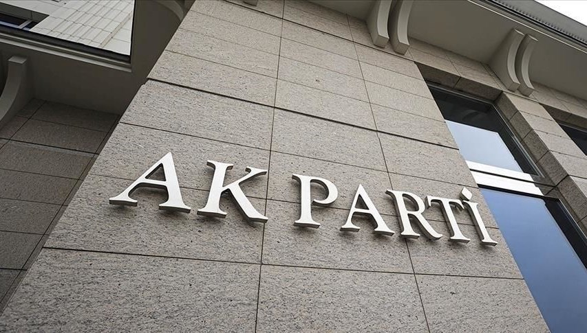 AK Parti’de sekiz il başkanı görevden ayrıldı