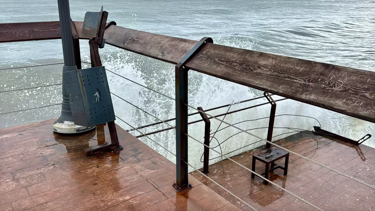 Ordu’da Kuvvetli Rüzgar Dalgaları 5 Metreye Ulaştı