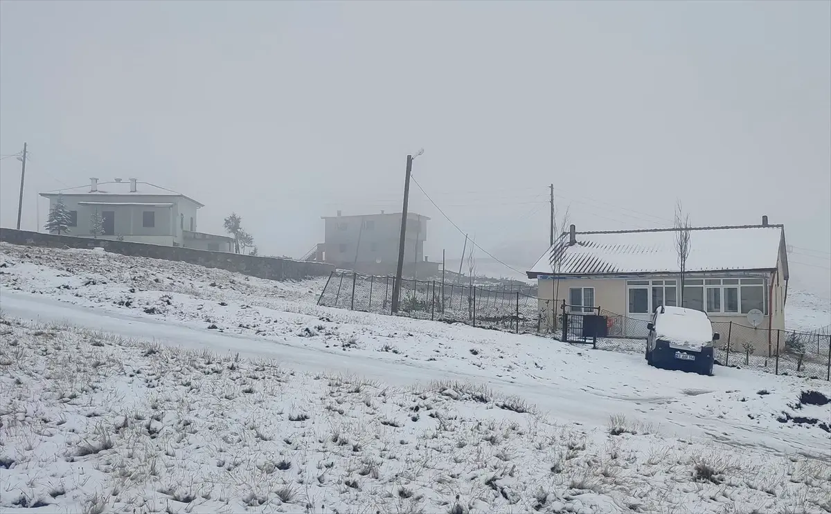 Yüksek Kesimlerde Kar Yağışı