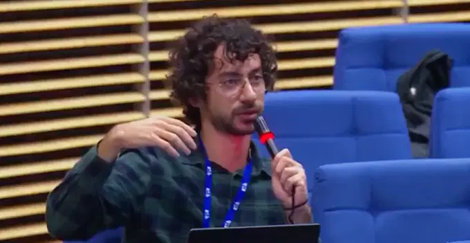 AB toplantısında Gazze sorusu soran gazeteci işinden oldu