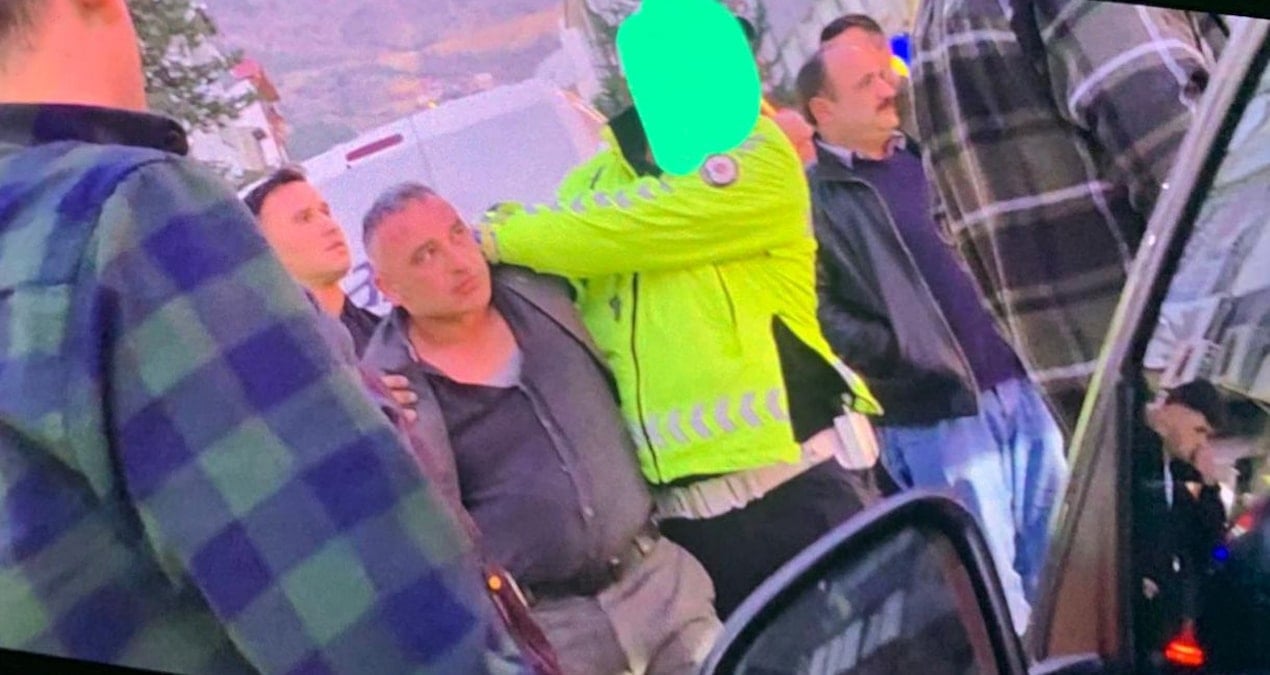 Boşanmak isteyen kadın, cadde ortasında bıçaklandı