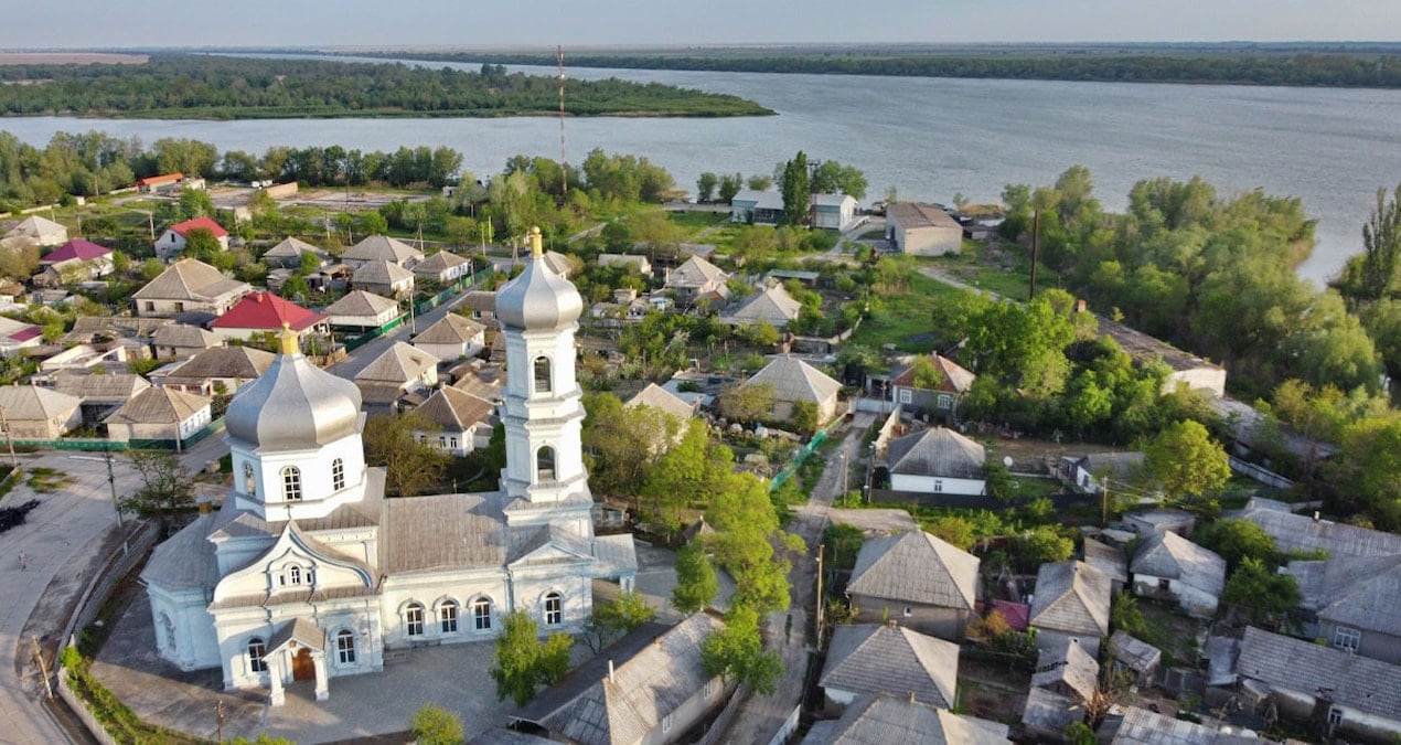 Bu köyün erkekleri birer birer kayboluyor: Kalanlar evde saklanıyor