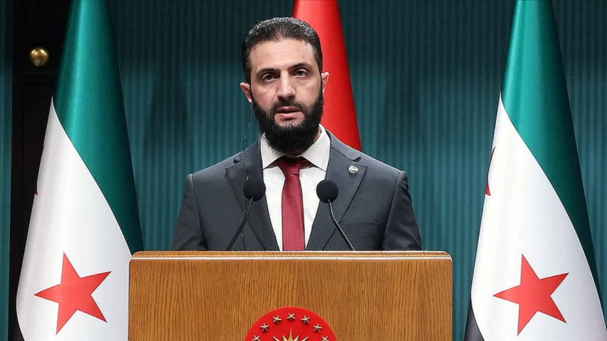 İngiltere ve AB,  Ahmed Şara’ya yönelik tüm yaptırımları kaldırdı