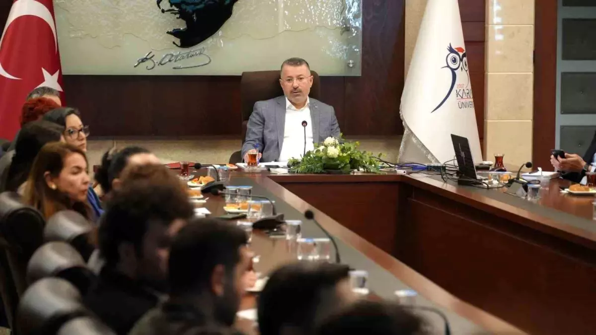 Karabük Üniversitesi’nde Kamu Politikaları Toplantısı Yapıldı