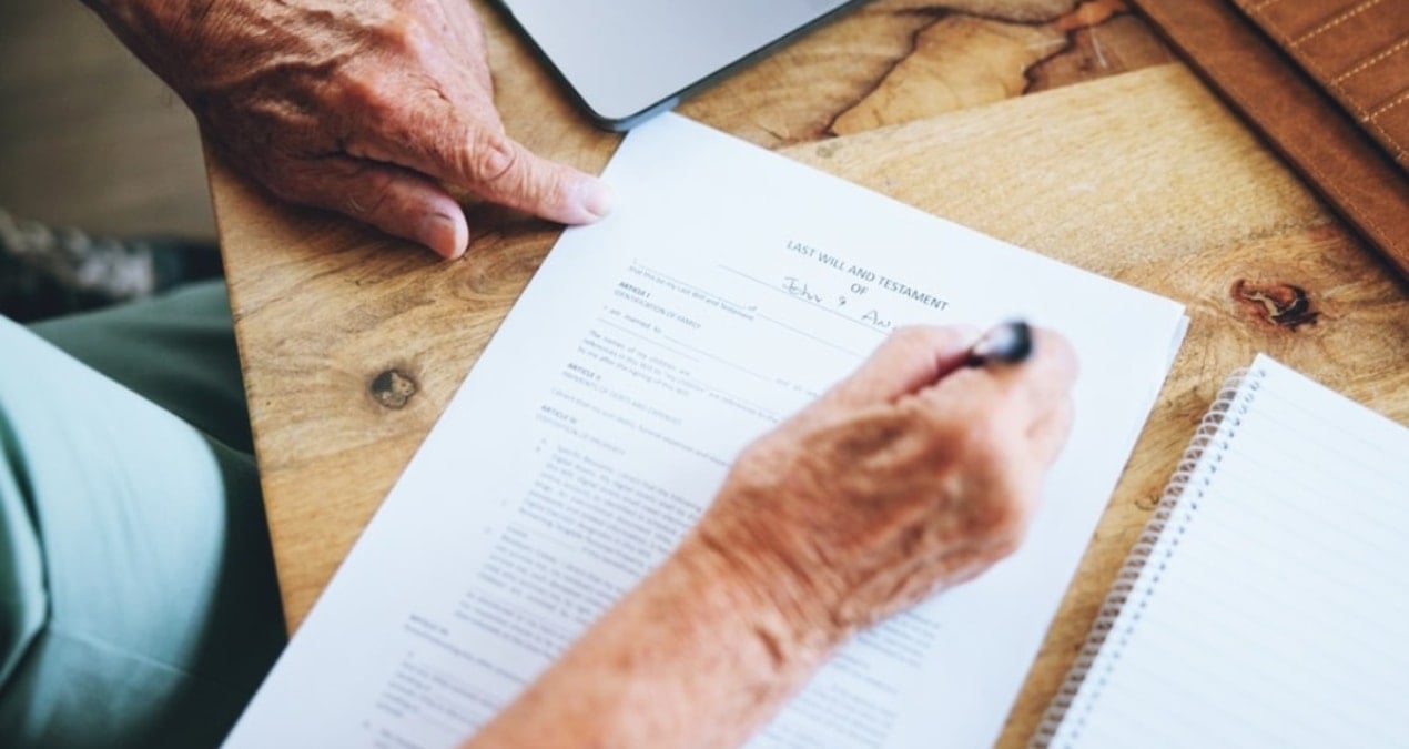 Torunlarına kızdı, dev mirası komşusuna bıraktı: Tek bir sebebi var!