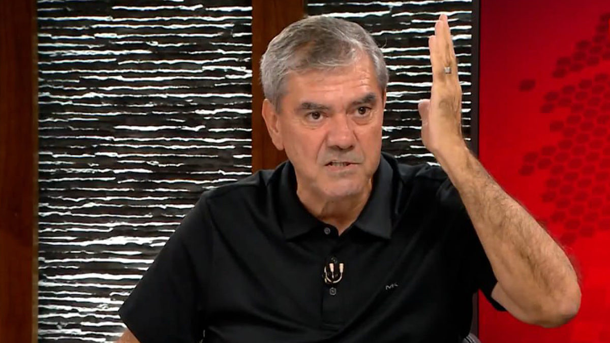 Yılmaz Özdil – Uğur Dündar geriliminde yeni perde: Kahraman gazeteci ayaklarına yatması utanç verici