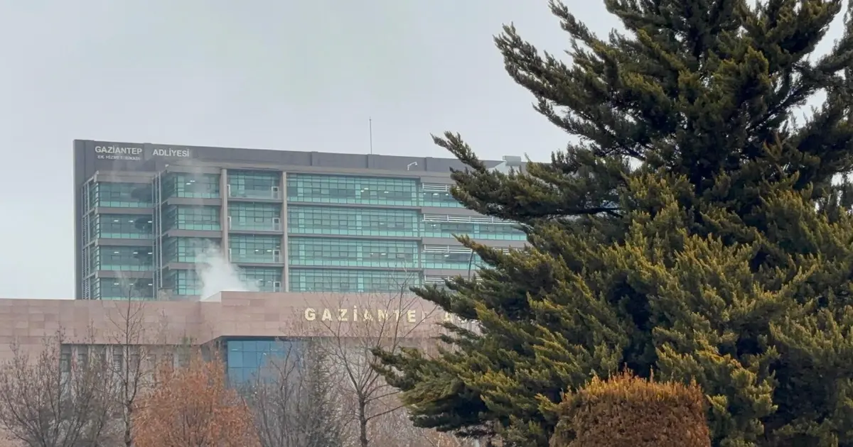 Kızının müstehcen fotoğraflarını paylaşan kişiyi öldüren baba ve oğlu 11 yıl hapis cezasına çarptırıldı