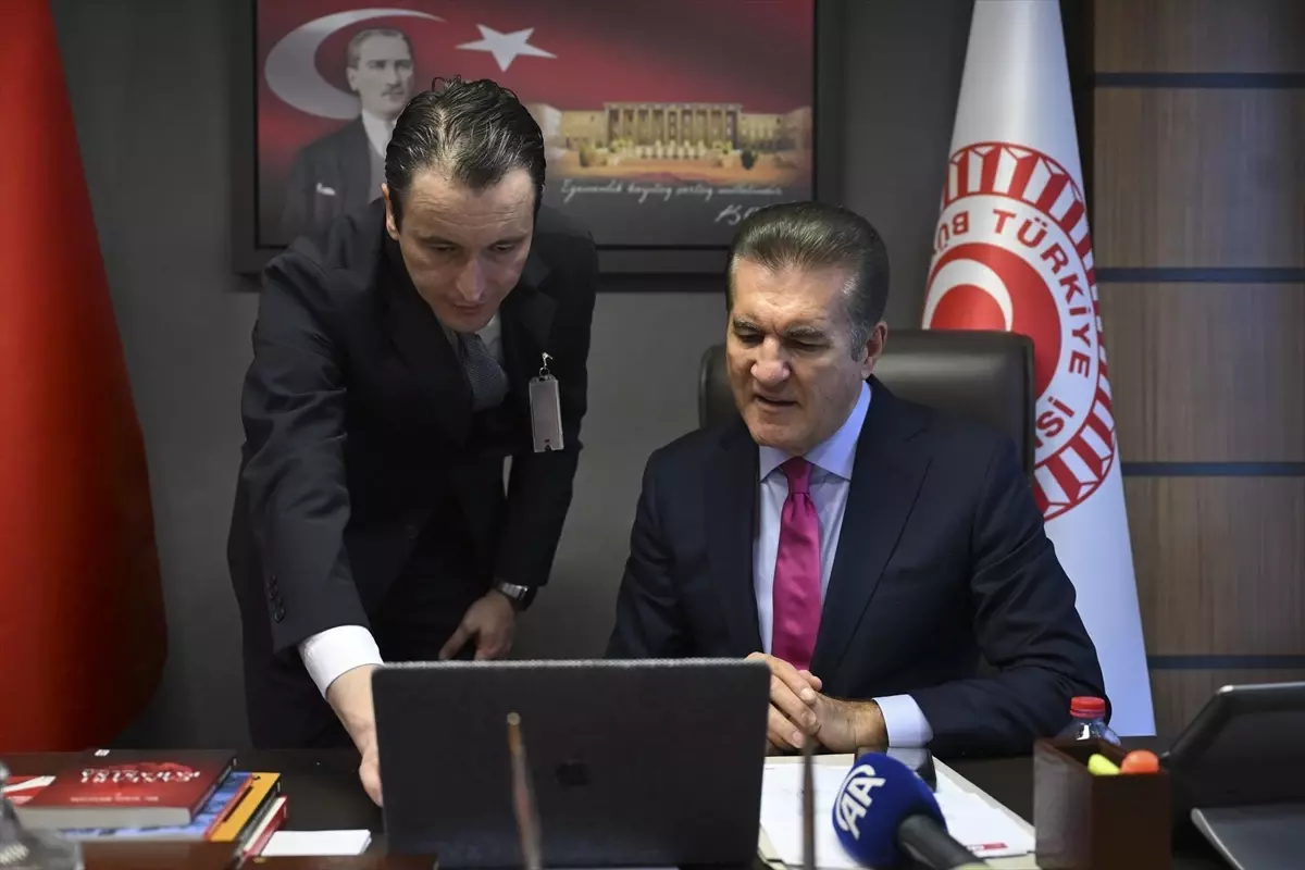 Sarıgül, ‘Yılın Kareleri’ Oylamasına Katıldı