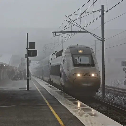 Yüksek hızlı tren istasyonları neden aidiyet duygusu üretmiyor