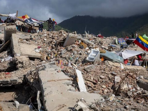 Venezueladaki depremlerde hayatini kaybedenlerin sayisi 5 bin 208e yukseldi 5QYx5bmi